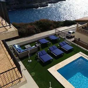 https://hotel-rocamar-cala-figuera-mallorca.allmallorcahotels.com